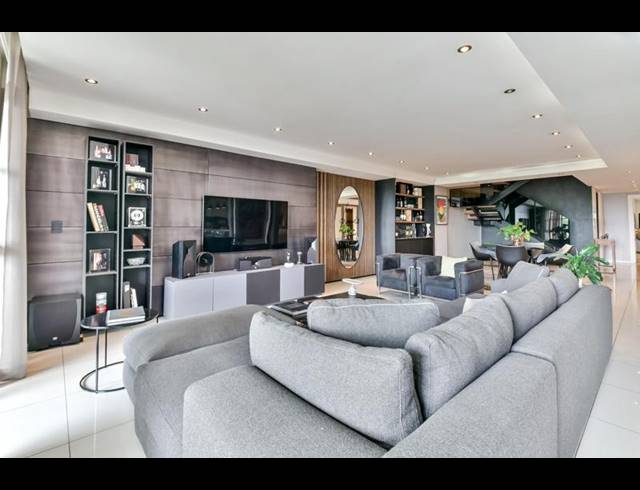 4 BEDROOM DUPLEX FOR SALE IN HOUGHTON